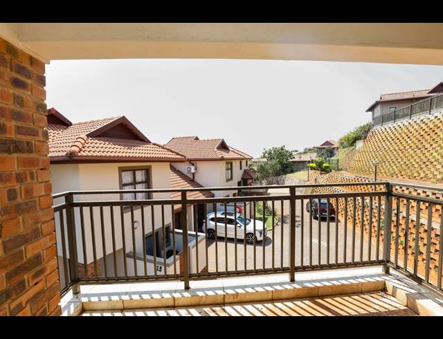 2 BEDROOM APARTMENT FOR SALE IN IZINGA ESTATE